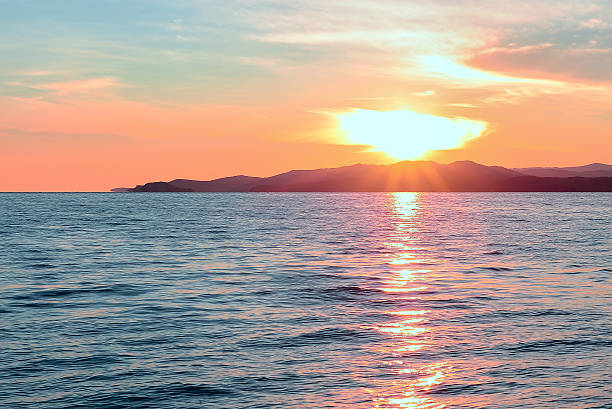 istock Sunrise over the sea 467521485