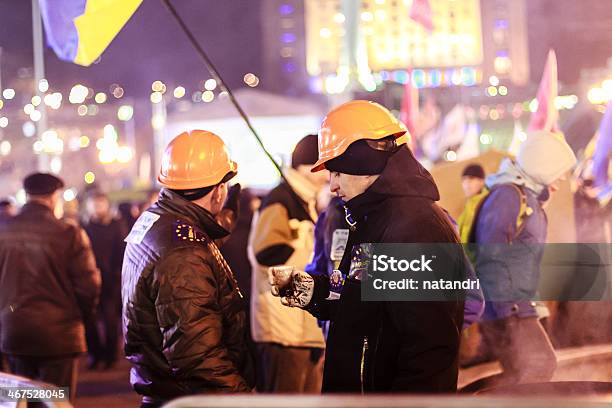 Euromaidan Protesters Resto - Fotografias de stock e mais imagens de Adulto - Adulto, Ao Ar Livre, Atividade
