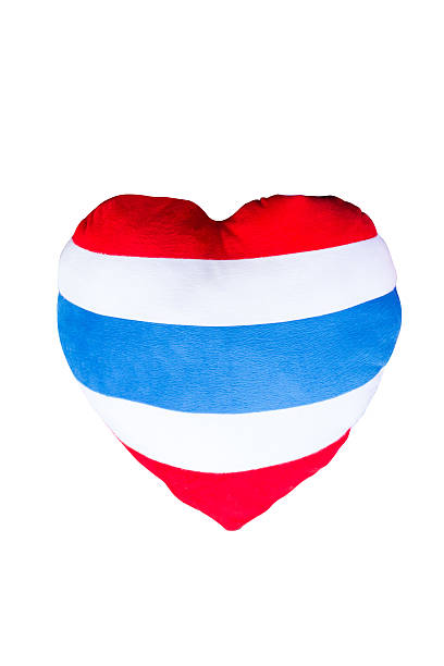 cuscino a forma di cuore bandiera a righe tailandese - cushion pillow heart shape multi colored foto e immagini stock