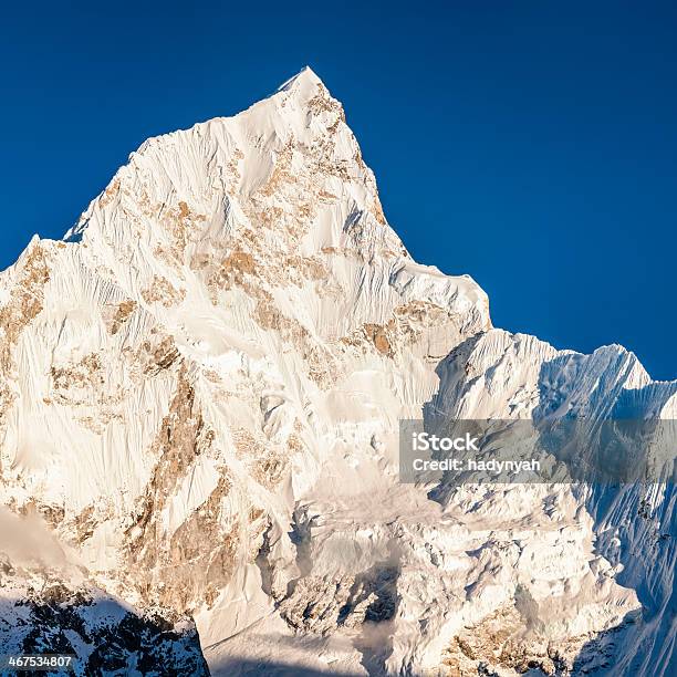 Berg Nuptse Peak In Mount Everest National Park 35mpix Xxxxl Größe Stockfoto und mehr Bilder von Abgeschiedenheit