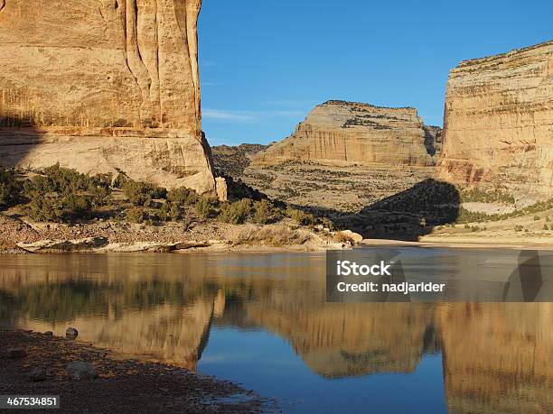 Photo libre de droit de Echo Park De Dinosaur National Monument banque d'images et plus d'images libres de droit de Rivière Yampa - Rivière Yampa, Animal disparu, Archéologie