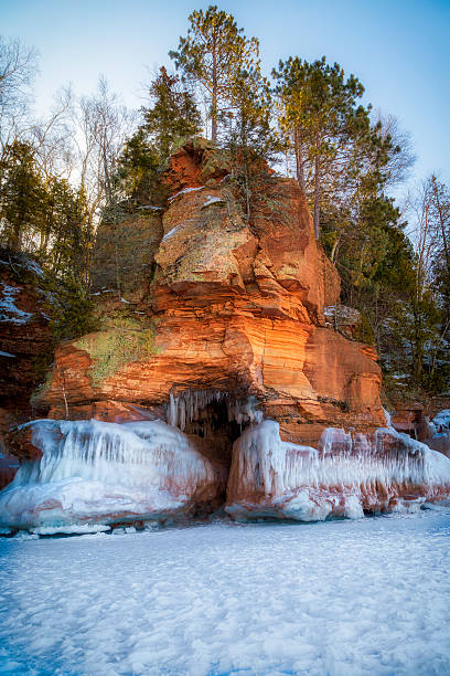 Lake Superior Shore The sea caves become covered in ice in the winter bayfield county stock pictures, royalty-free photos & images