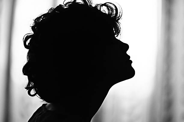 istock silhouette girl portrait 467553178
