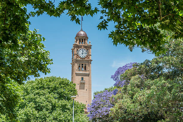 stazione ferroviaria centrale, la clock tower, australia - central train station foto e immagini stock