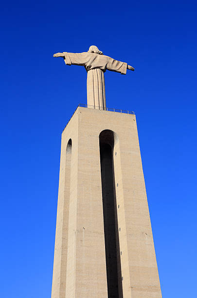 istock Jesus Christ monument overlooking Lisbon, Portugal. 467578262