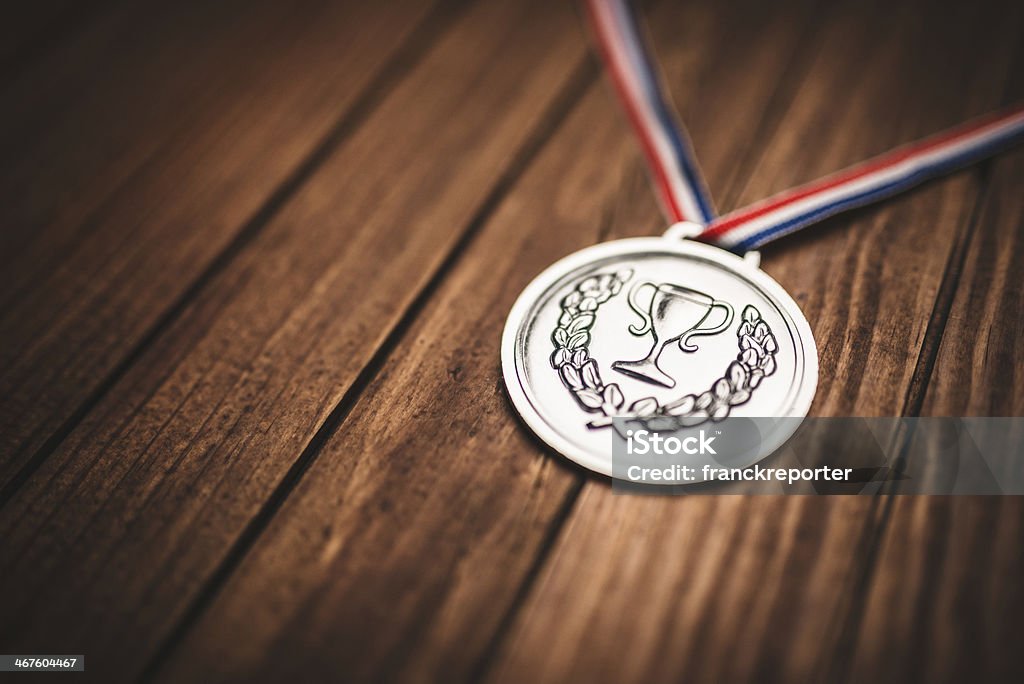 チャンピオンシップで板の木製のメダル - スポーツのロイヤリティフリーストックフォト
