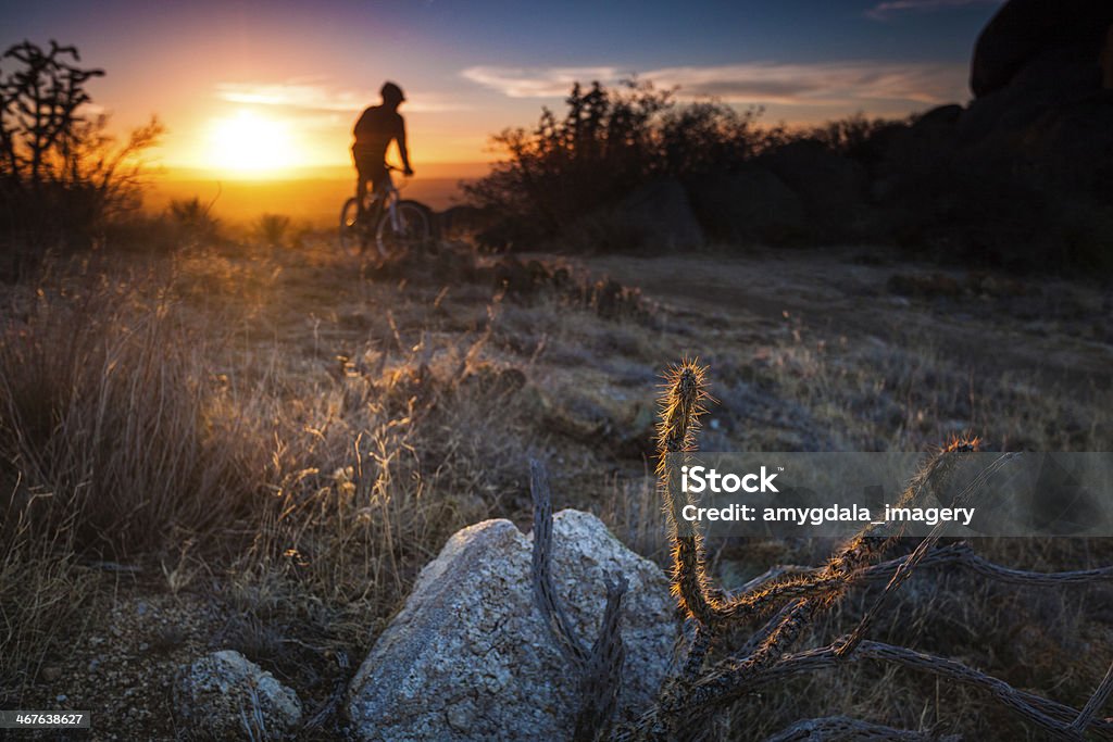 Mountainbiken Sonnenuntergang Landschaft - Lizenzfrei Abenteuer Stock-Foto