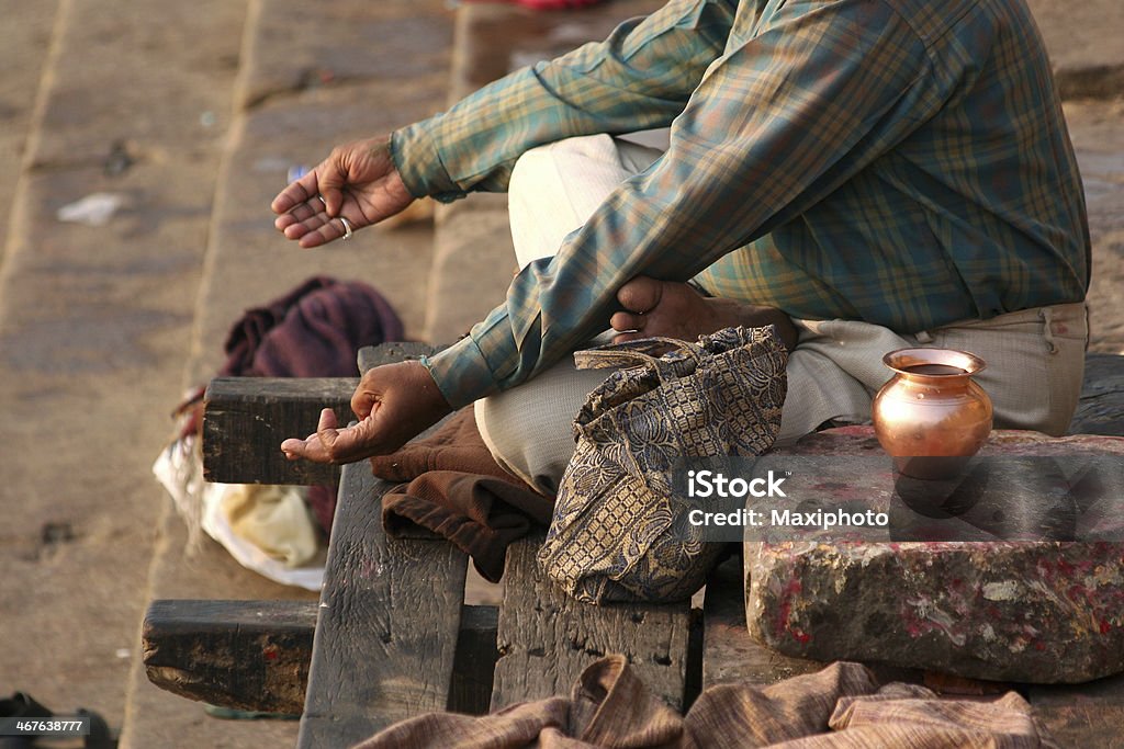 Pilger Beten vor Ganges im Varanasi, Indien - Lizenzfrei Varanasi Stock-Foto