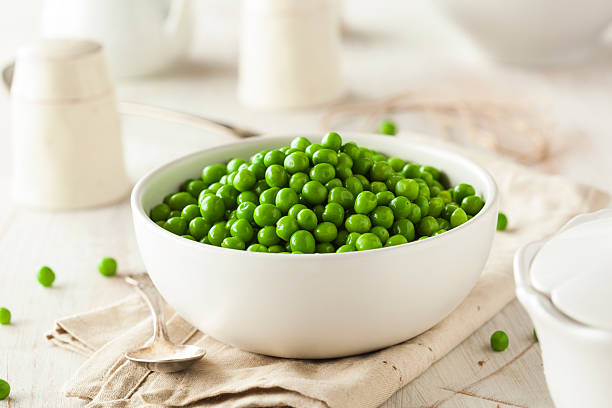 istock Organic Steamed Fresh Green Peas 467639458