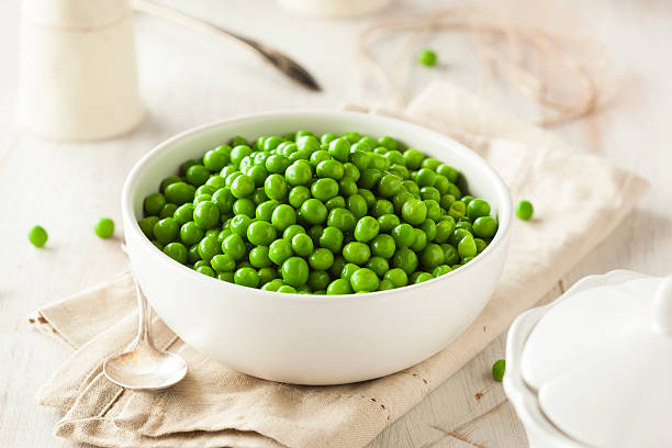 istock Organic Steamed Fresh Green Peas 467639464