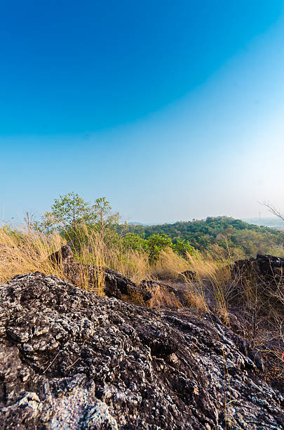 paisagem de montanha - climbing rock climbing rock mountain climbing imagens e fotografias de stock