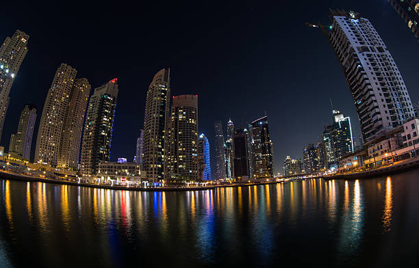 ドバイの街並みの眺め - dubai wide angle lens apartment architecture ストックフォトと画像