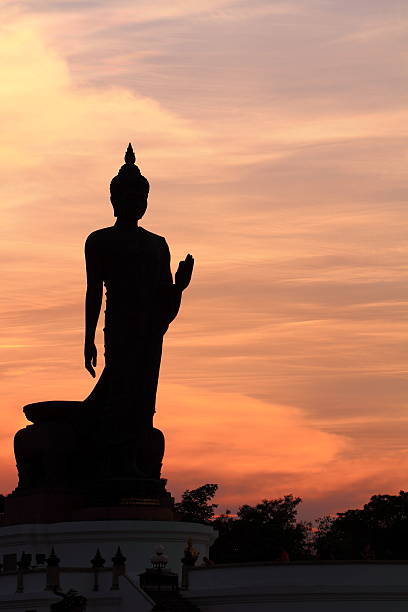 istock Silhouette of buddha statue 467686612