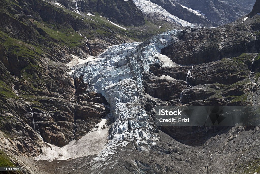 Ghiacciaio nelle Alpi svizzere - Foto stock royalty-free di Alpi