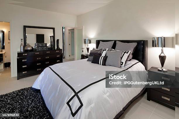 Beautiful Home In California Stock Photo - Download Image Now - Bedroom, Black And White, 2015