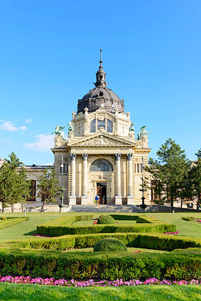 istock Szechenyi Medicinal Bath Building . Budapest. Hungary 467705603
