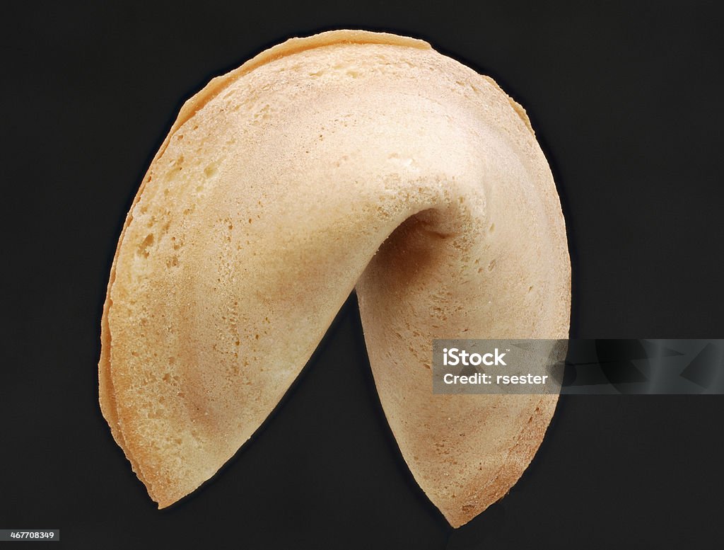 Печенье с предсказанием на черный - Стоковые фото Без людей роялти-фри