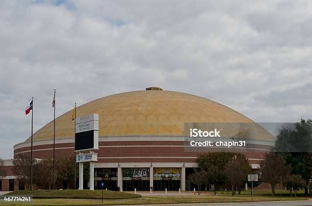 Farrell Center De La Universidad Baylor Foto de stock y más banco de imágenes de Universidad de Baylor - Universidad de Baylor, Aire libre, Aparcamiento