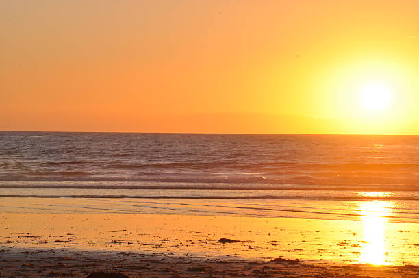 istock Sunset over the Pacific Ocean at Cardiff State Beach, California 467729622