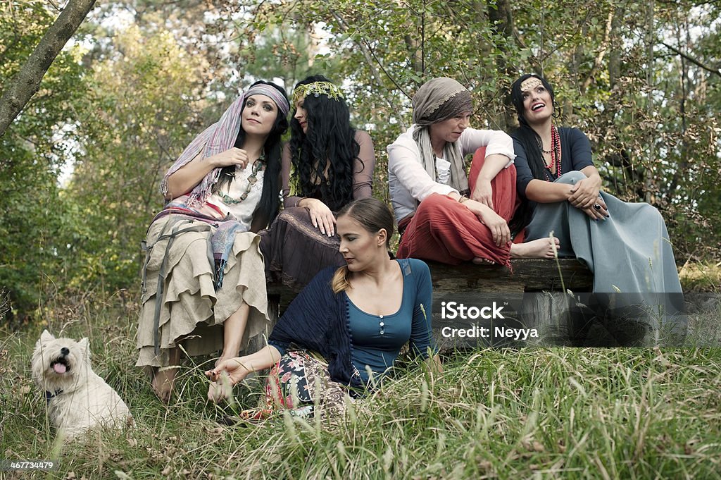 Gruppe von fröhlich Bohemian Gypsy Damen - Lizenzfrei Boho-Stil Stock-Foto