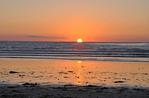 istock Sunset over the Pacific Ocean at Cardiff State Beach, California 467767384