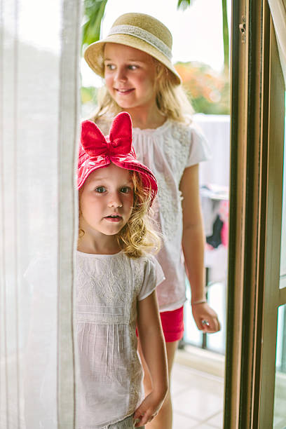 istock little girls sisters 467777712