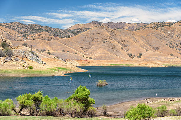 istock Mountain lake and sailboats 467814422
