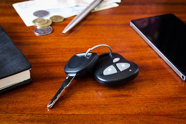 istock car keys, phone and money 467817450