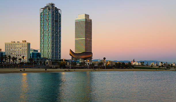 Horizonte de la ciudad de Barcelona. - foto de stock