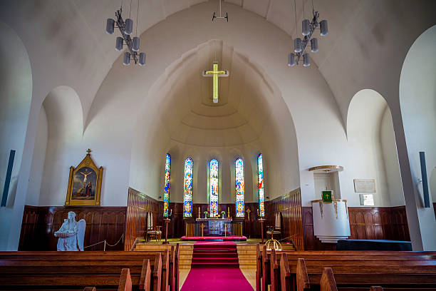 a igreja de akureyri - church interior imagens e fotografias de stock