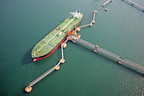 istock Large crude oil terminal 467885583