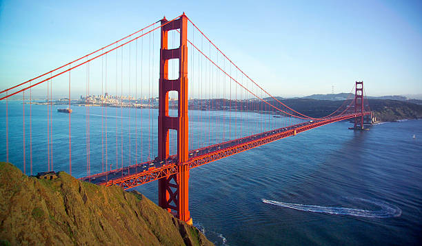 golden gate bridge - fort point historic site photos et images de collection