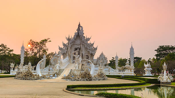 istock wat rong-khun temple chiangrai thailand 467898232