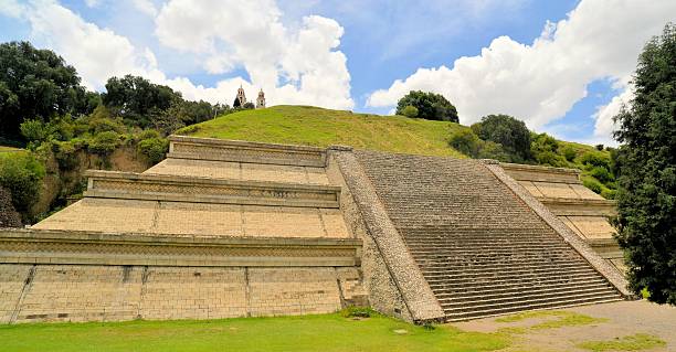 istock Great pyramid above Cholula with church 467901582