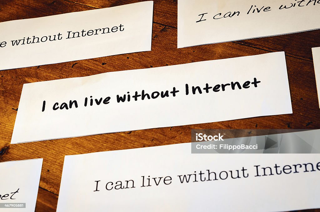 Posso vivere senza connessione Internet - Foto stock royalty-free di Accordo d'intesa