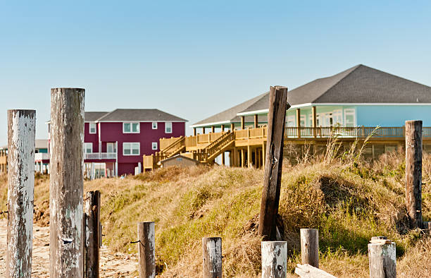 istock Coastal Neighborhood 467909359