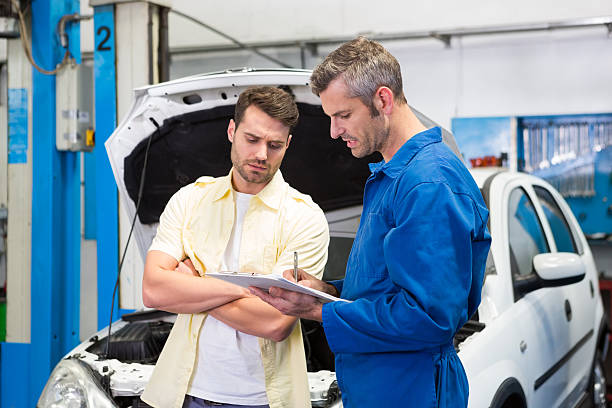 istock Customer listening to his mechanic 467924566
