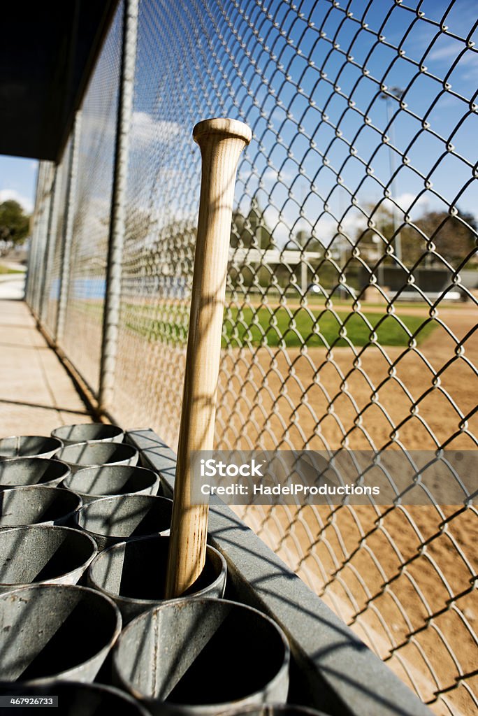 Taco de basebol no Banco dos Jogadores - Royalty-free Banco dos Jogadores Foto de stock