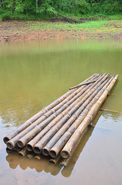 Round raft Bamboo on a large reservoir in Pang Ung