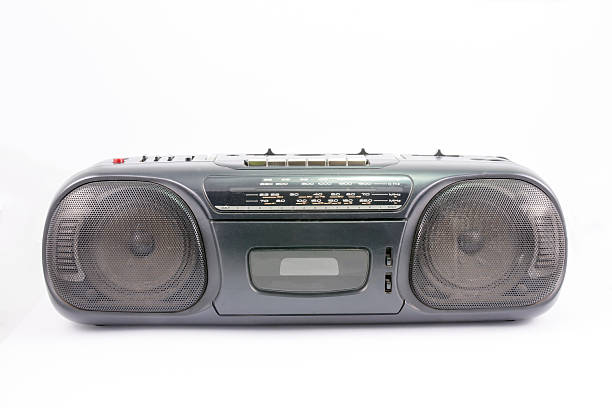 istock old and vintage radio 467933172