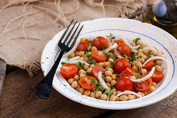 istock salad with chickpeas, tomatoes and herbs 467952978