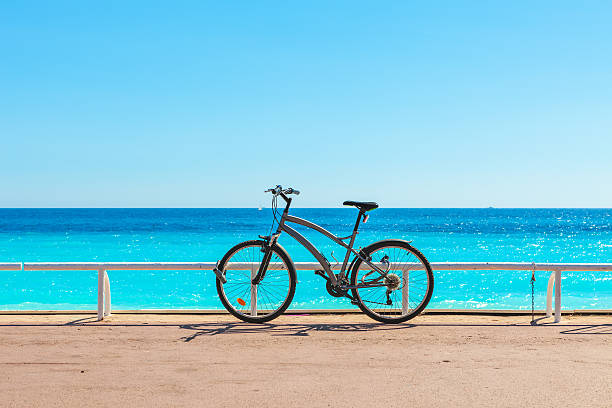 istock Bicycle on Promenade des Anglais. 467953088