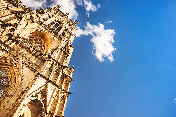 york chiesa architettura - cattedrale di york foto e immagini stock