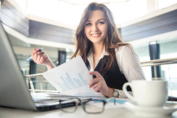 istock Business woman 468059442