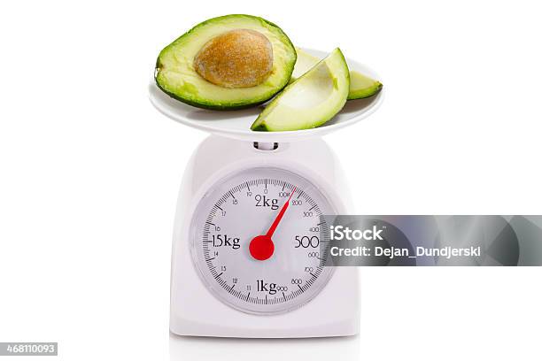 Gesundes Speisen Auf Balancewaage Stockfoto und mehr Bilder von Abnehmen - Abnehmen, Ausrüstung und Geräte, Avocado