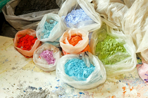 Color dust ant dyes for painting mix.