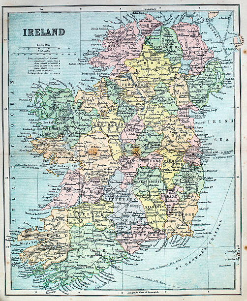 istock Antique Map of Ireland 468127305