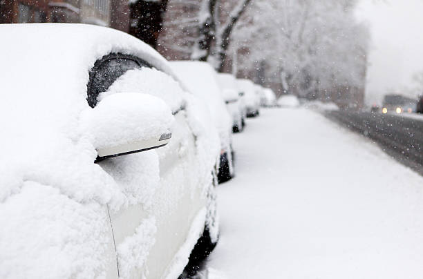 istock The Car on the Snow 468132546