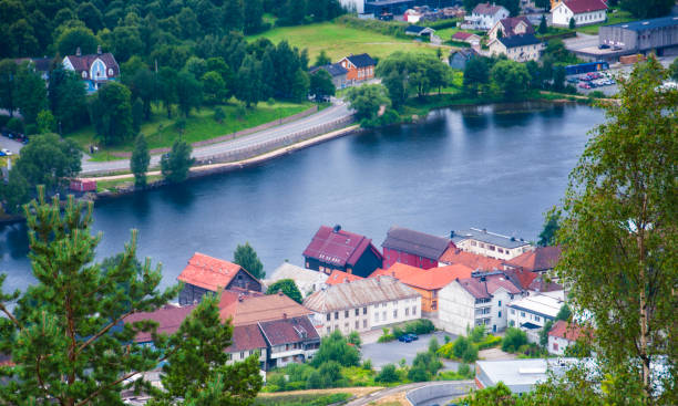 River of Drammen Drammenselva river. Old wooden houses at the riverbank. østfold stock pictures, royalty-free photos & images