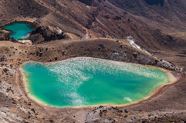 istock Emerald lakes, Tongariro national park 468180328
